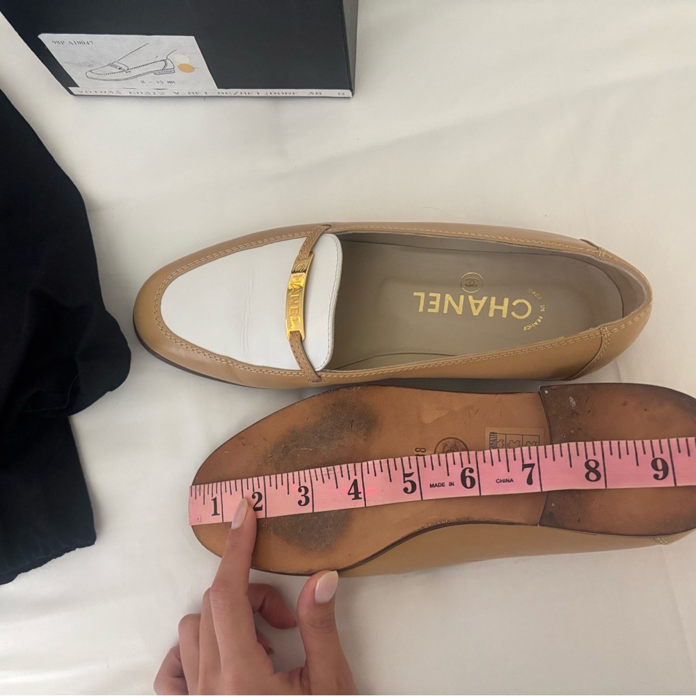 Chanel Women's Tan and White Loafers - Picture 5 of 5